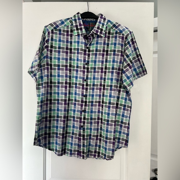 Robert Graham Geometric Short Sleeved Button Down - Picture 1 of 6